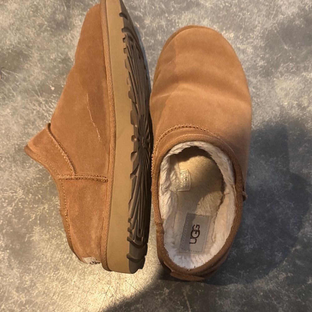 UGG